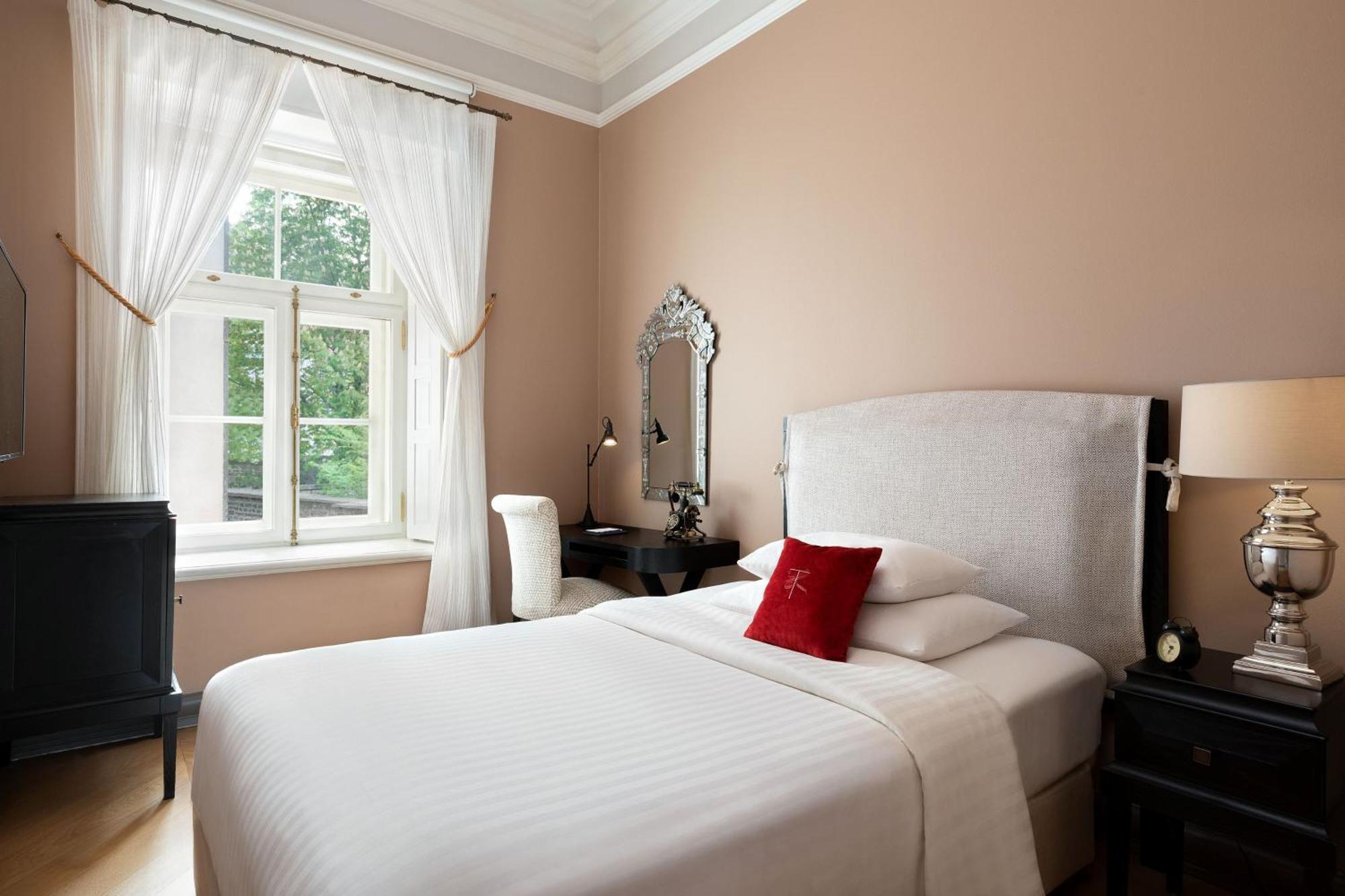 Hotel Telegraaf, Autograph Collection 5*